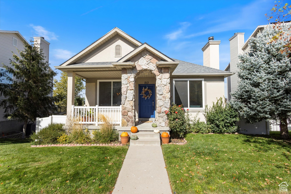 Photo 2 for MLS #2117925 at 913 E Spiers Ln
