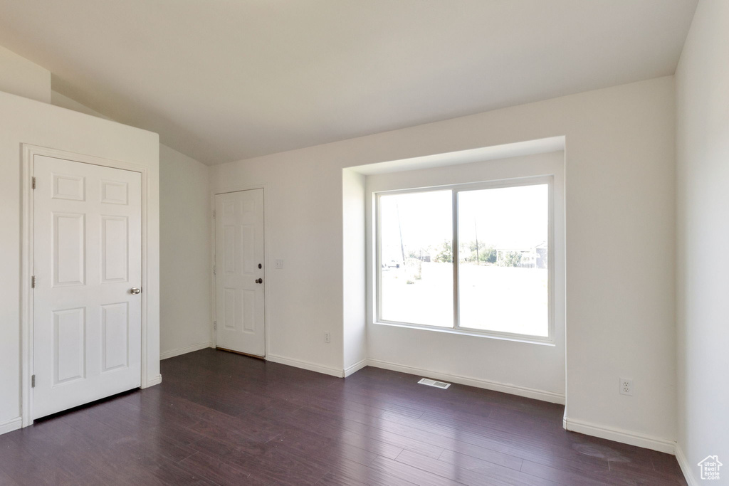 Photo 5 for MLS #2117932 at 1116 N Jefferson Ave