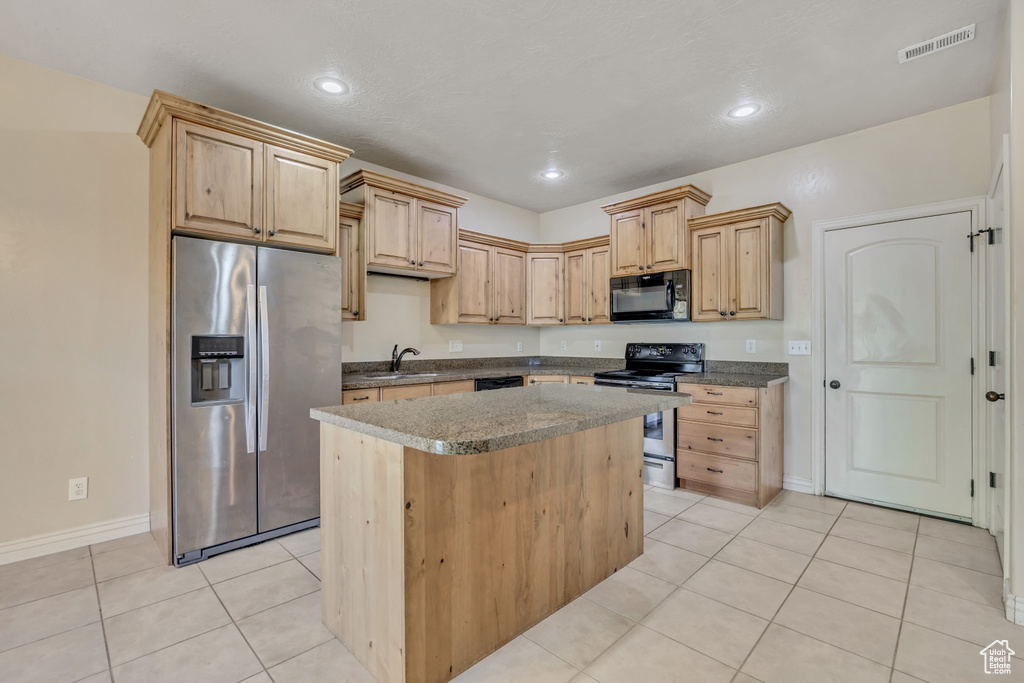 Photo 5 for MLS #2117945 at 868 S Fox Trail Ln