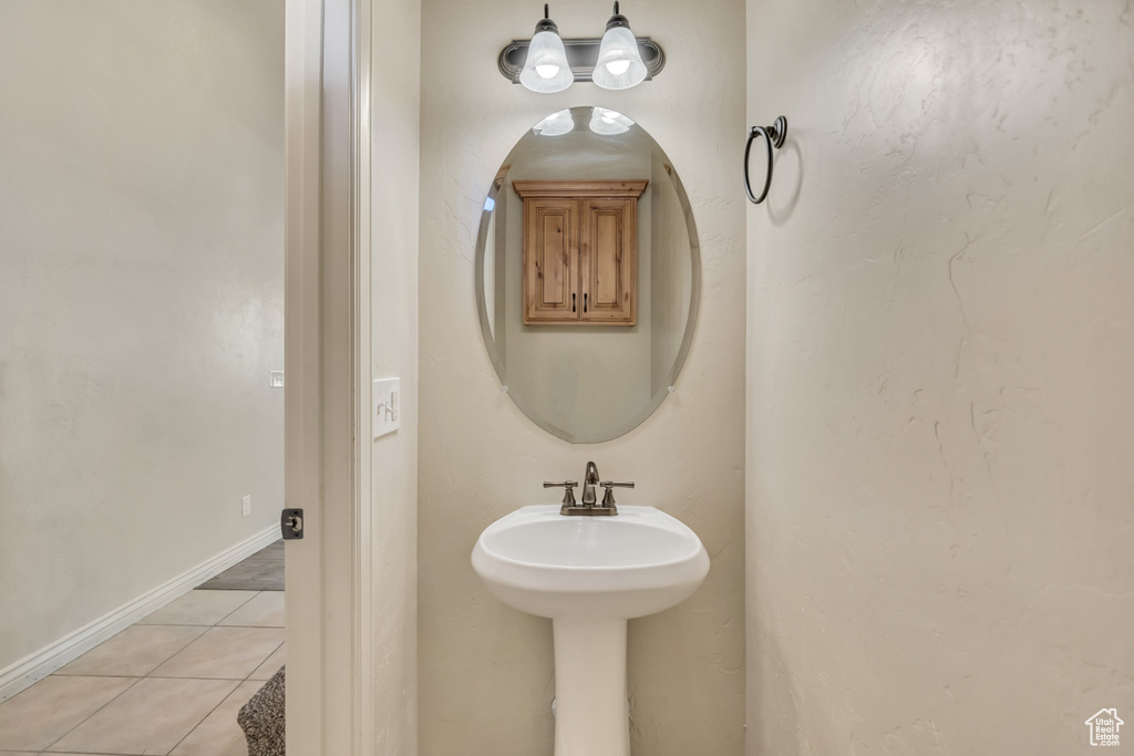 Photo 10 for MLS #2117945 at 868 S Fox Trail Ln