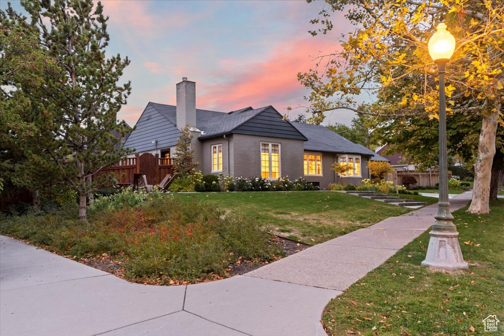 Photo 3 for MLS #2117946 at 980 S Diestel Rd