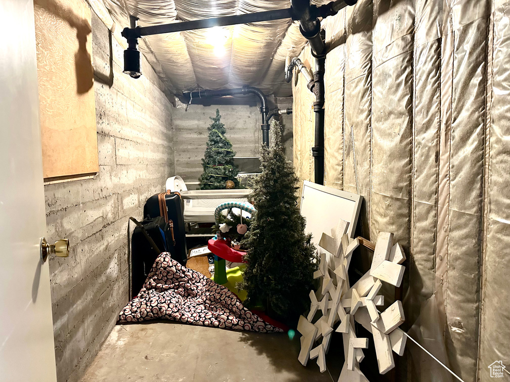 142 N 300 W Vernal, UT 84078