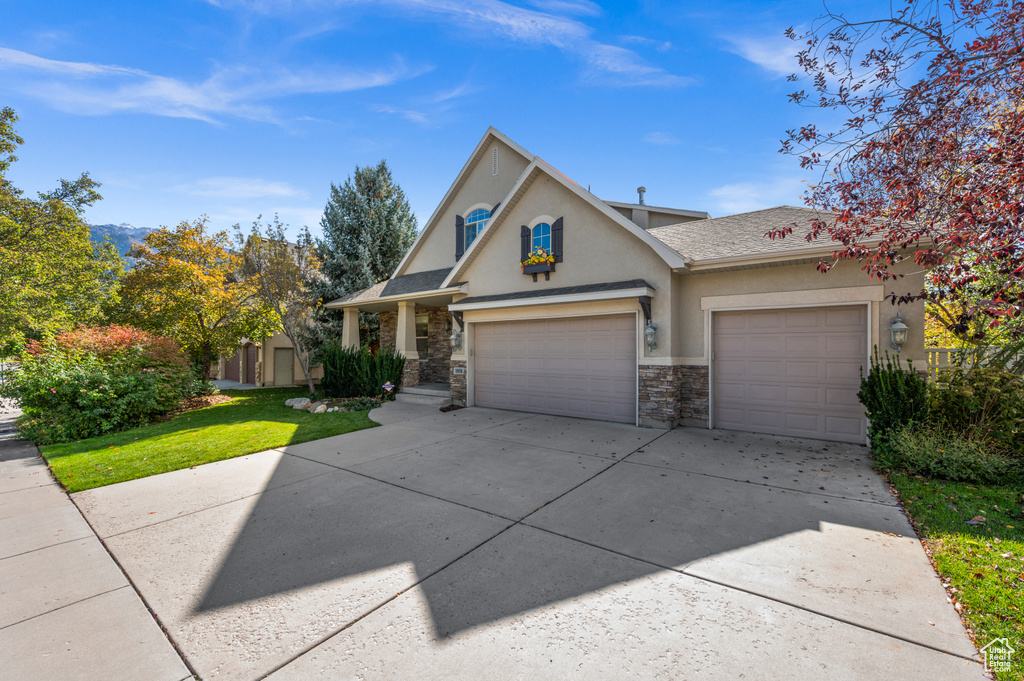 Photo 2 for MLS #2117953 at 1974 E Quartzridge Dr