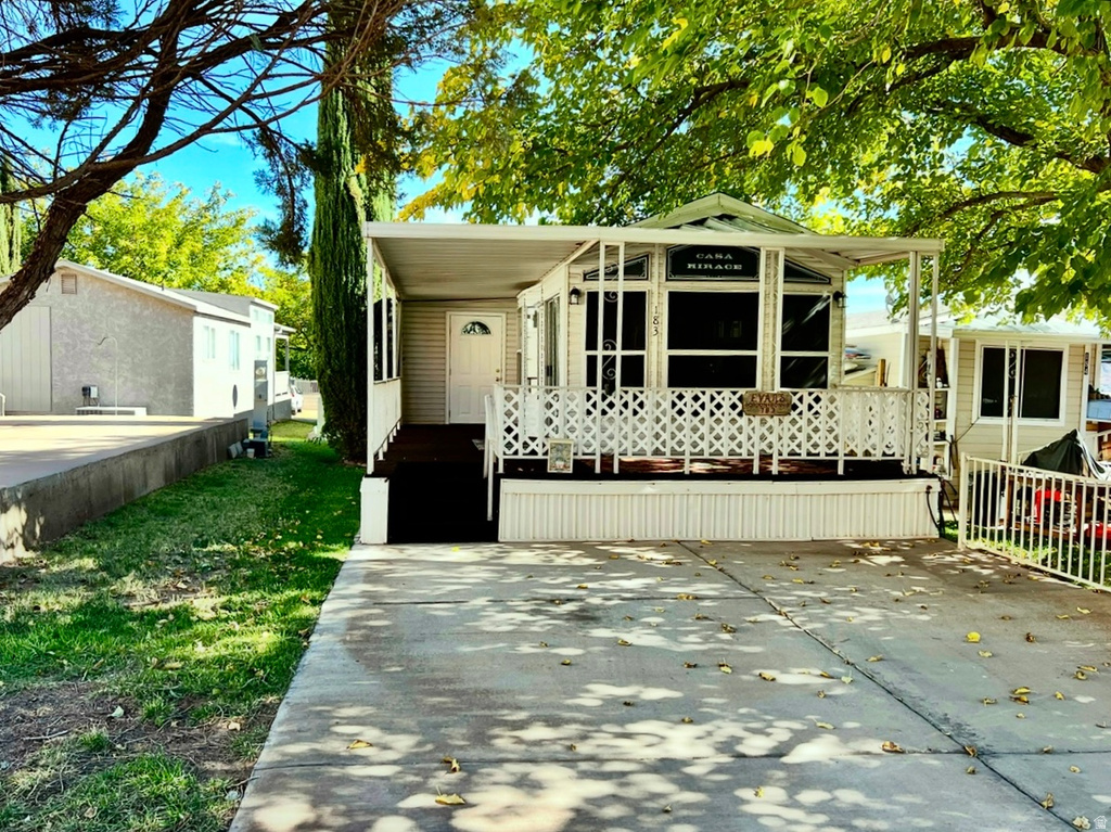 1150 W Red Hills Pkwy #183