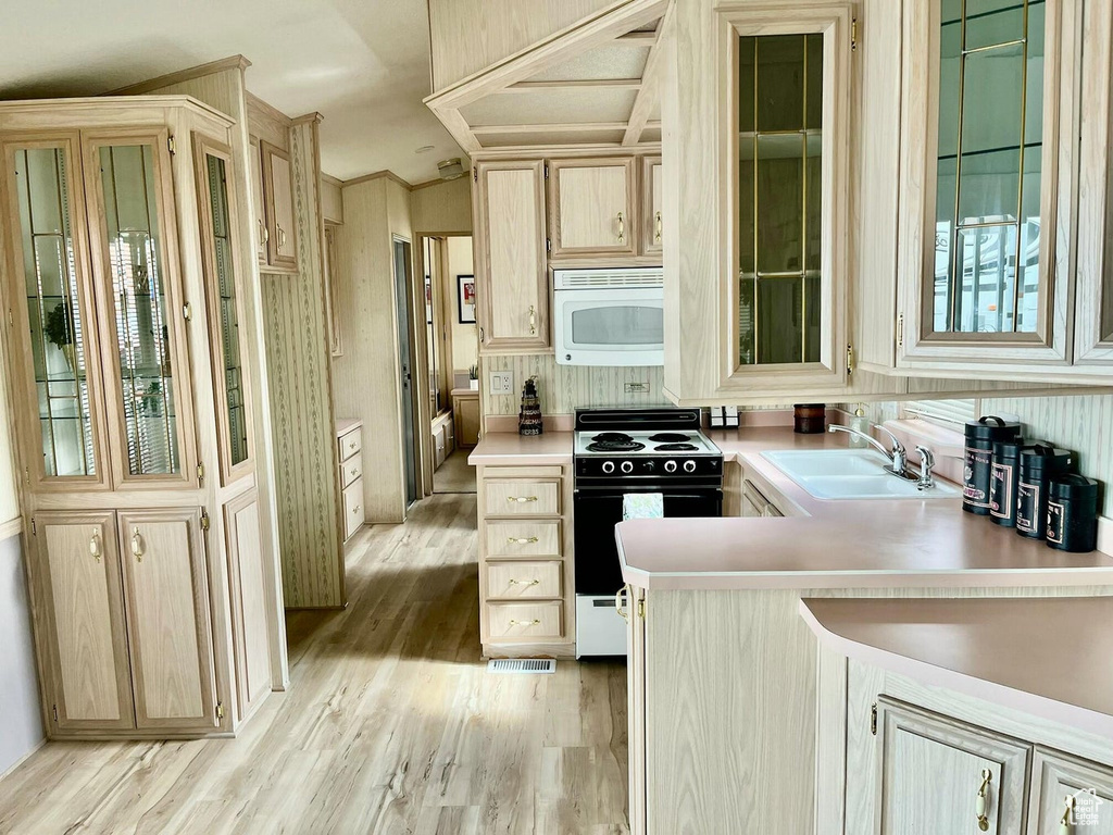 Photo 8 for MLS #2117961 at 1150 W Red Hills Pkwy #183