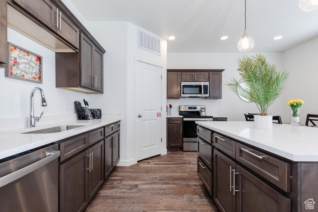 Photo 9 for MLS #2117962 at 568 Blue Lake St #28