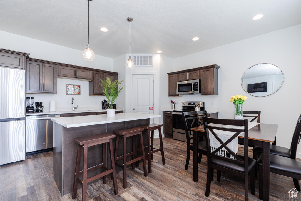 Photo 7 for MLS #2117962 at 568 Blue Lake St #28