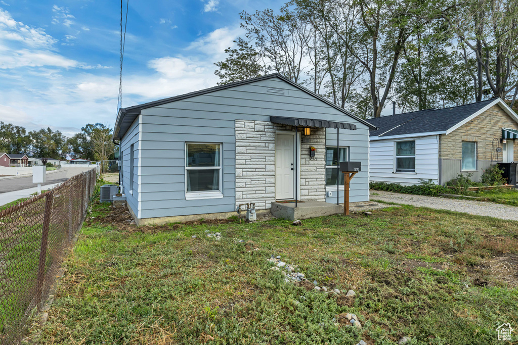 Photo 3 for MLS #2117963 at 3031 S 8400 West