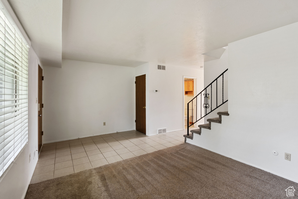 Photo 5 for MLS #2117964 at 137 E Southwell St #16