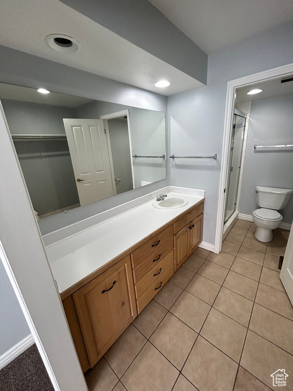 Photo 11 for MLS #2117965 at 1533 N Riverside Ave #27