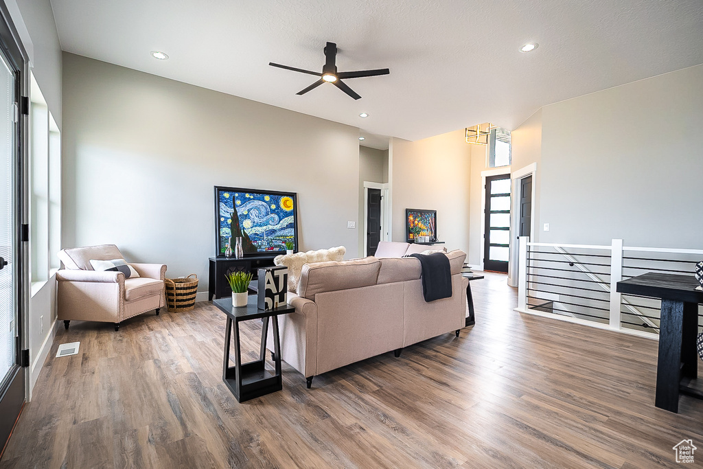 Photo 12 for MLS #2117974 at 565 E Otto Ln #421