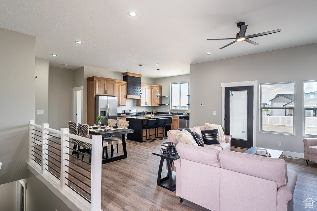 Photo 6 for MLS #2117974 at 565 E Otto Ln #421