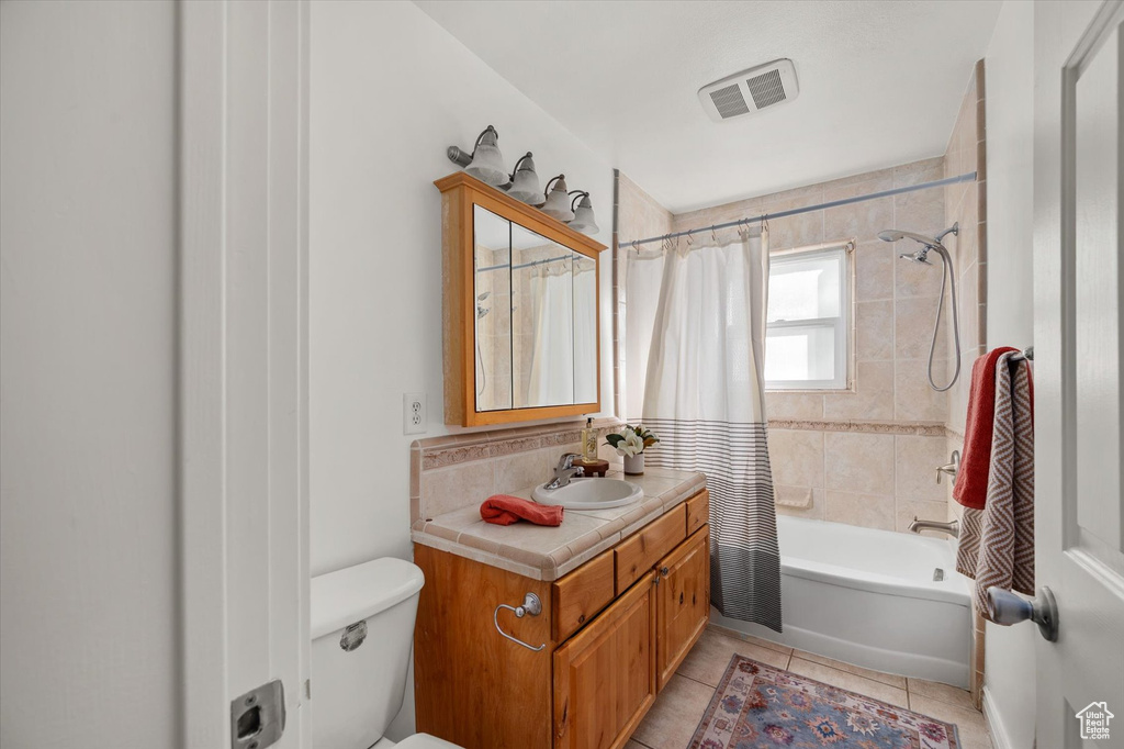 Photo 17 for MLS #2117980 at 1974 S Laurelhurst Dr