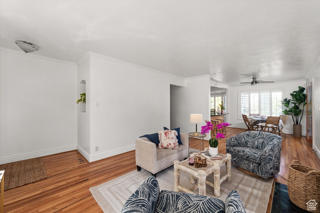 Photo 5 for MLS #2117980 at 1974 S Laurelhurst Dr