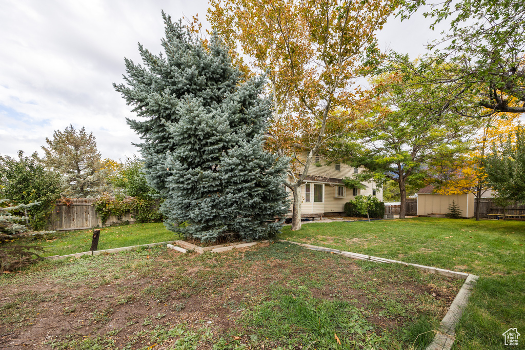 Photo 37 for MLS #2117995 at 430 Country Club Dr