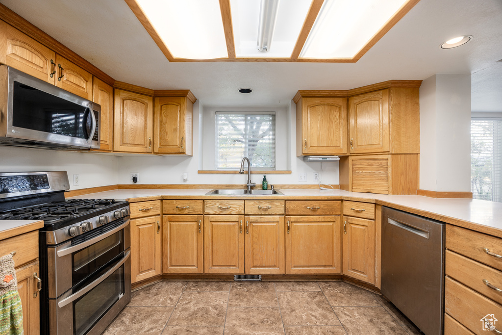 Photo 11 for MLS #2117995 at 430 Country Club Dr