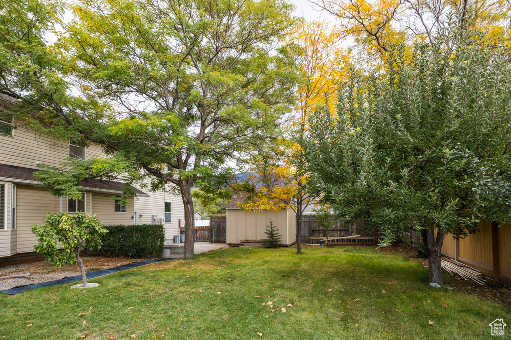 Photo 36 for MLS #2117995 at 430 Country Club Dr