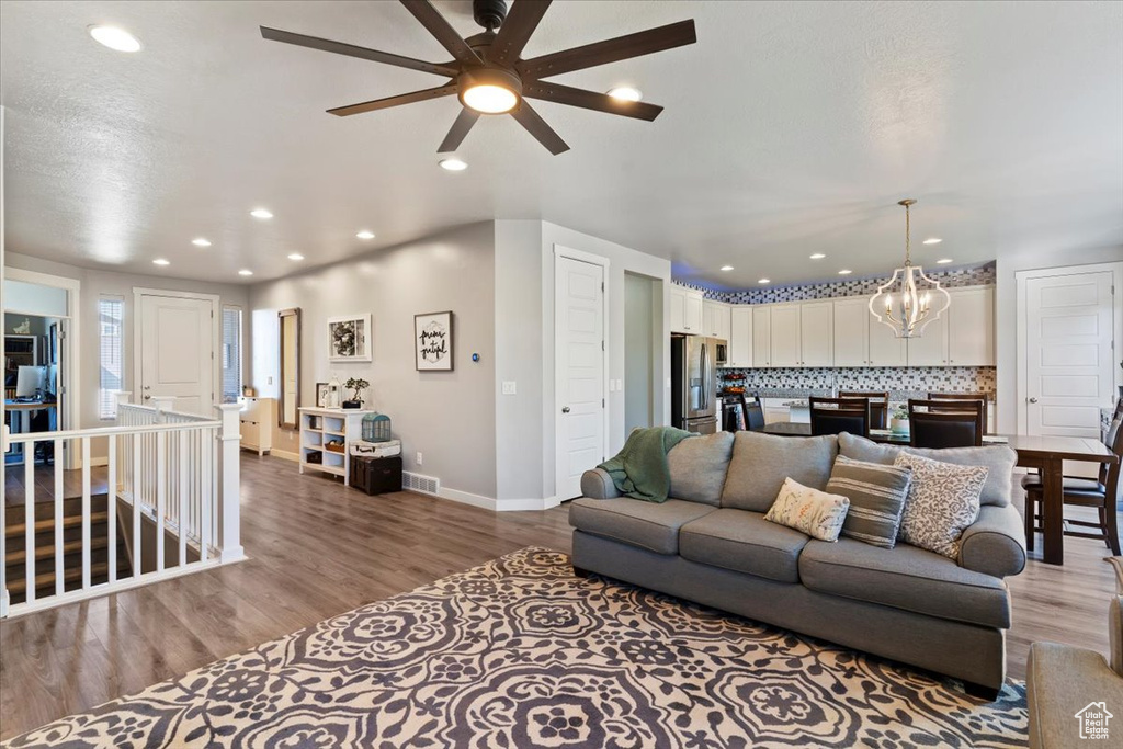 Photo 6 for MLS #2117998 at 587 S 1400 West