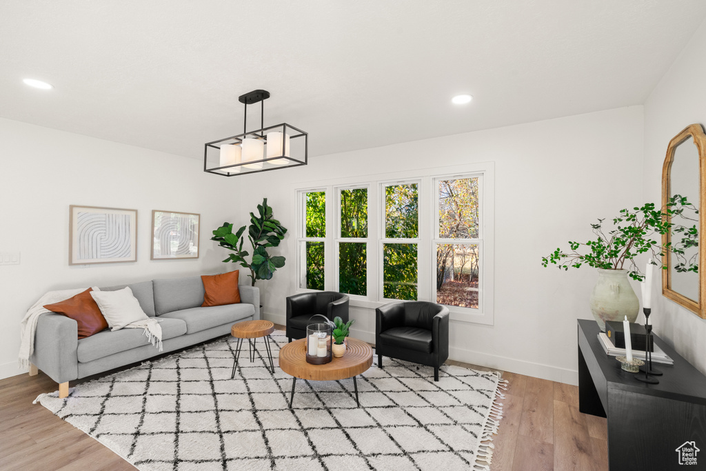 567 S 8850 E Huntsville, UT 84317