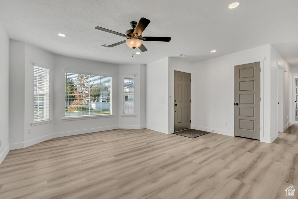 Photo 2 for MLS #2118008 at 911 S Chappel Loop