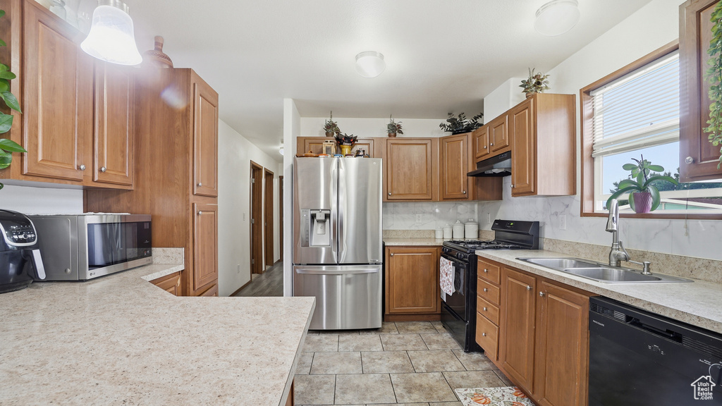 Photo 6 for MLS #2118009 at 1041 N 525 East #84