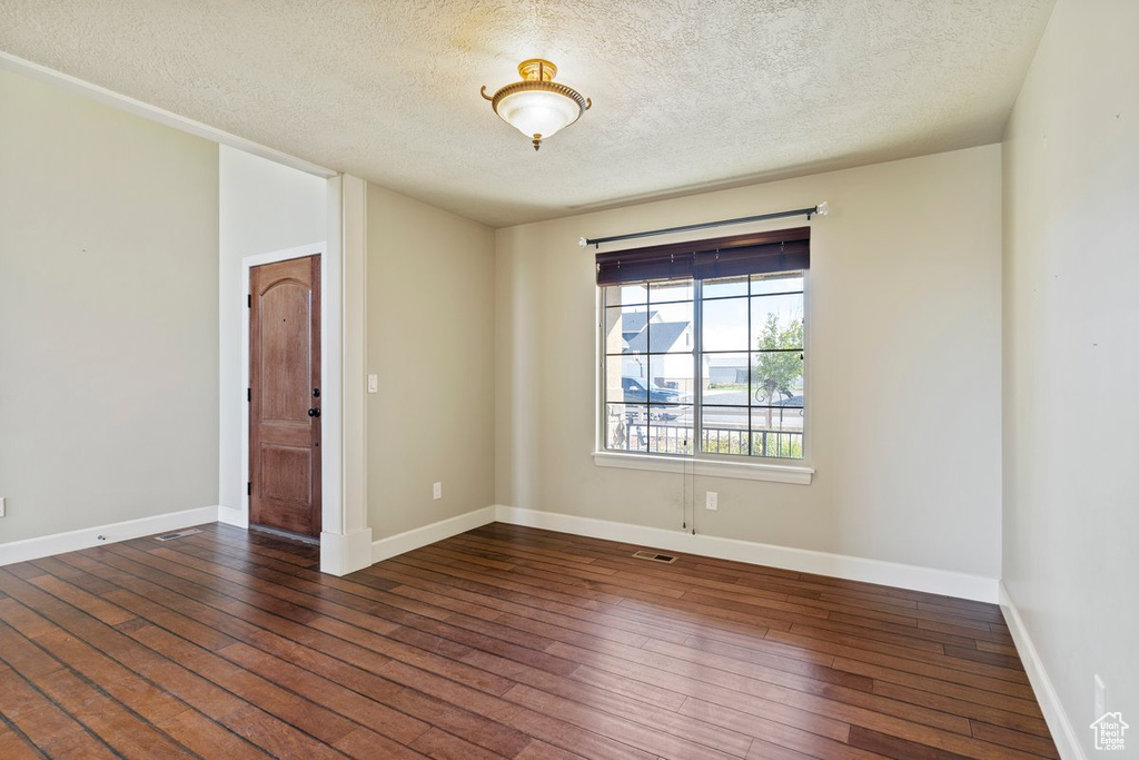 Photo 5 for MLS #2118018 at 5484 W 560 North