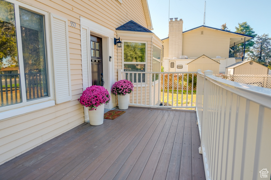 Photo 3 for MLS #2118019 at 557 S Angel St