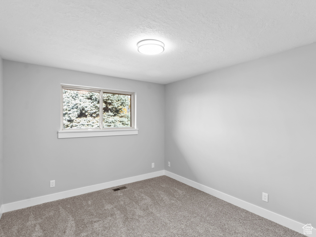 2594 JONI DR Layton, UT 84040