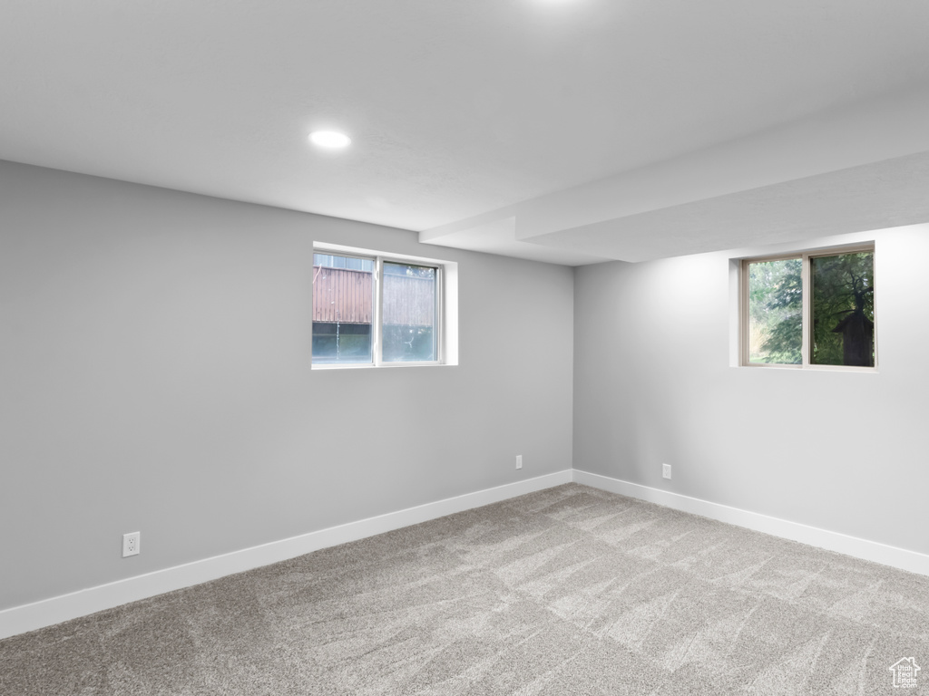 2594 JONI DR Layton, UT 84040