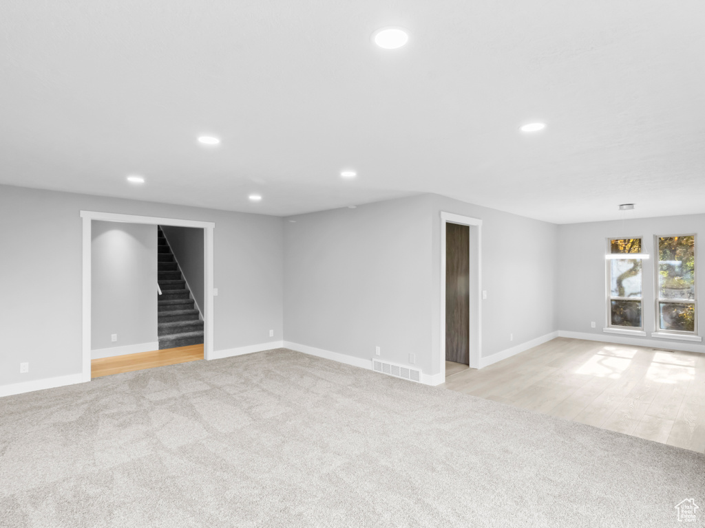 2594 JONI DR Layton, UT 84040