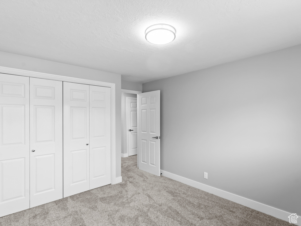 2594 JONI DR Layton, UT 84040