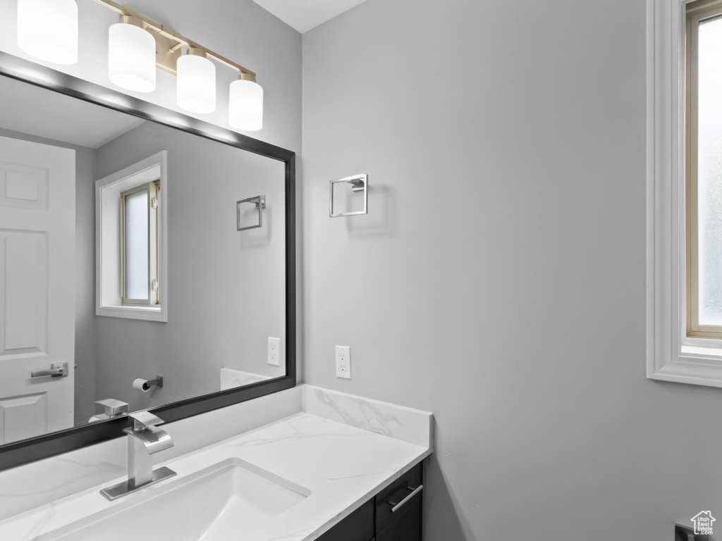 2594 JONI DR Layton, UT 84040