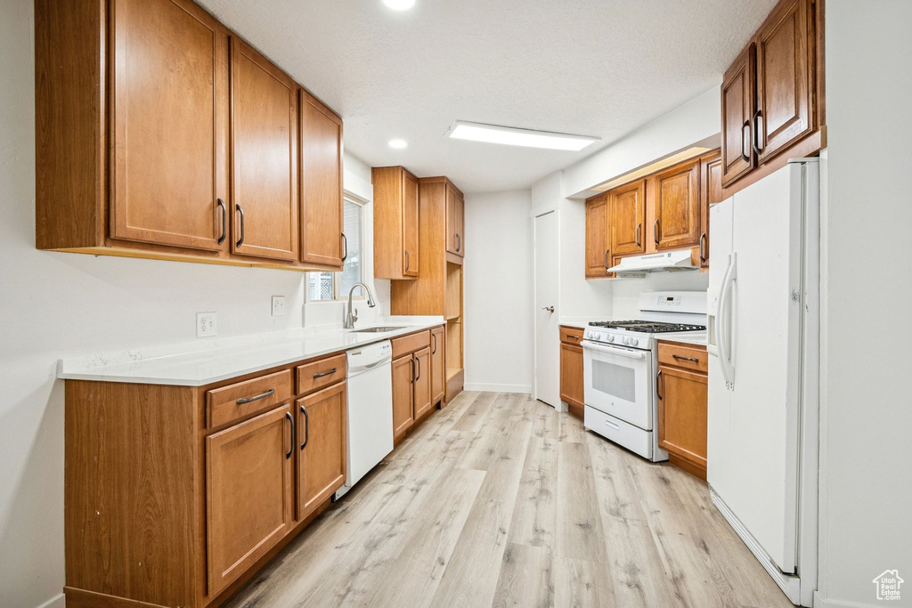 Photo 9 for MLS #2118029 at 1031 W Foxglove