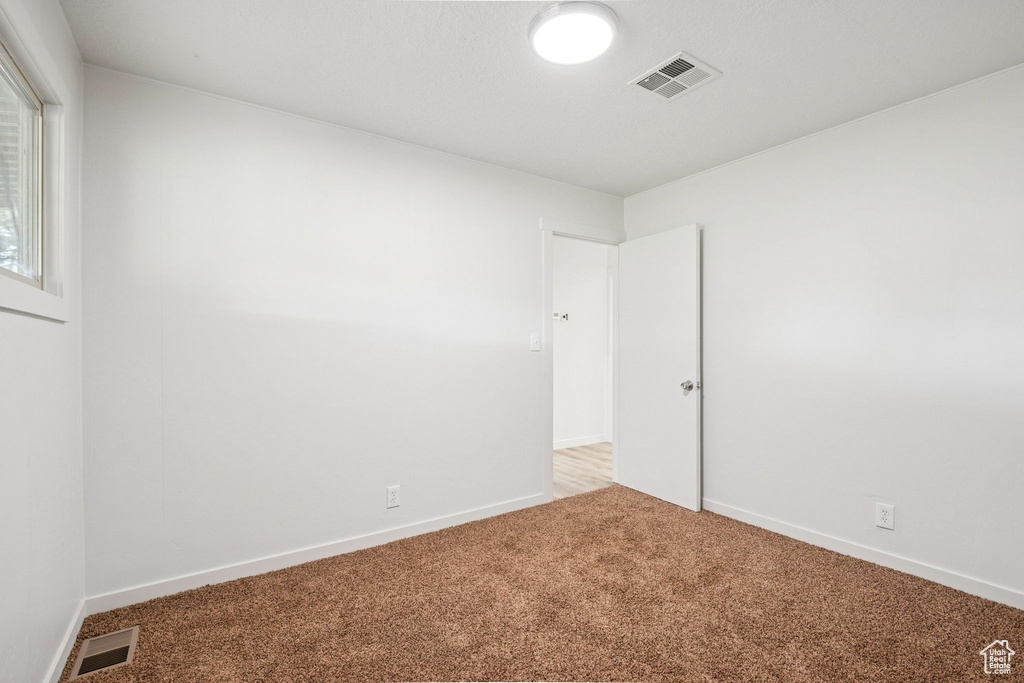 Photo 15 for MLS #2118029 at 1031 W Foxglove