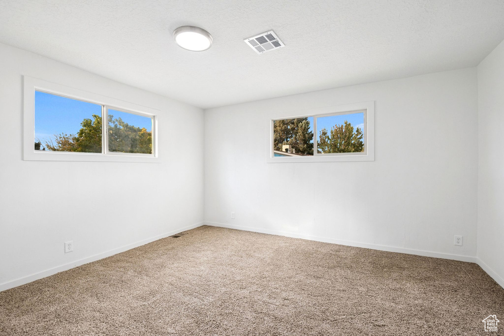 Photo 12 for MLS #2118029 at 1031 W Foxglove