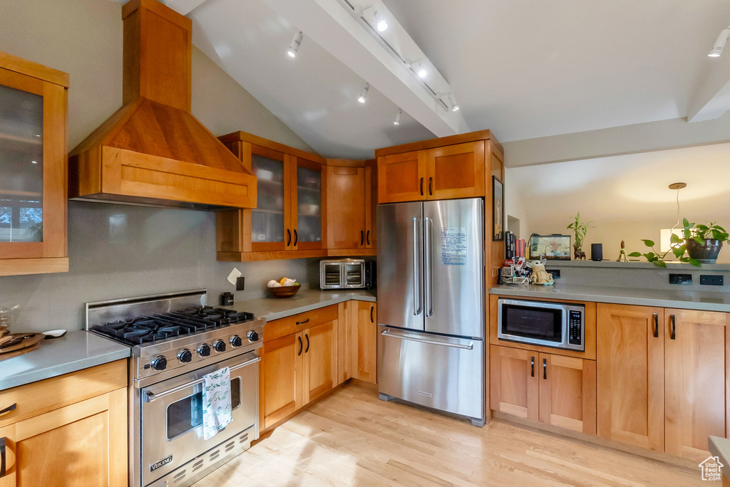 2455 E EMERSON AVE Salt Lake City, UT 84108