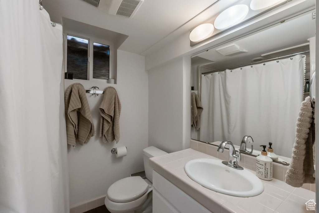 2455 E EMERSON AVE Salt Lake City, UT 84108