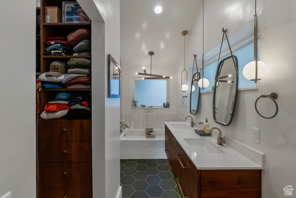 2455 E EMERSON AVE Salt Lake City, UT 84108
