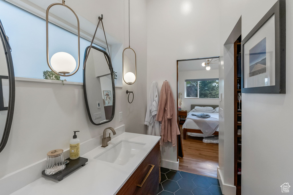 2455 E EMERSON AVE Salt Lake City, UT 84108