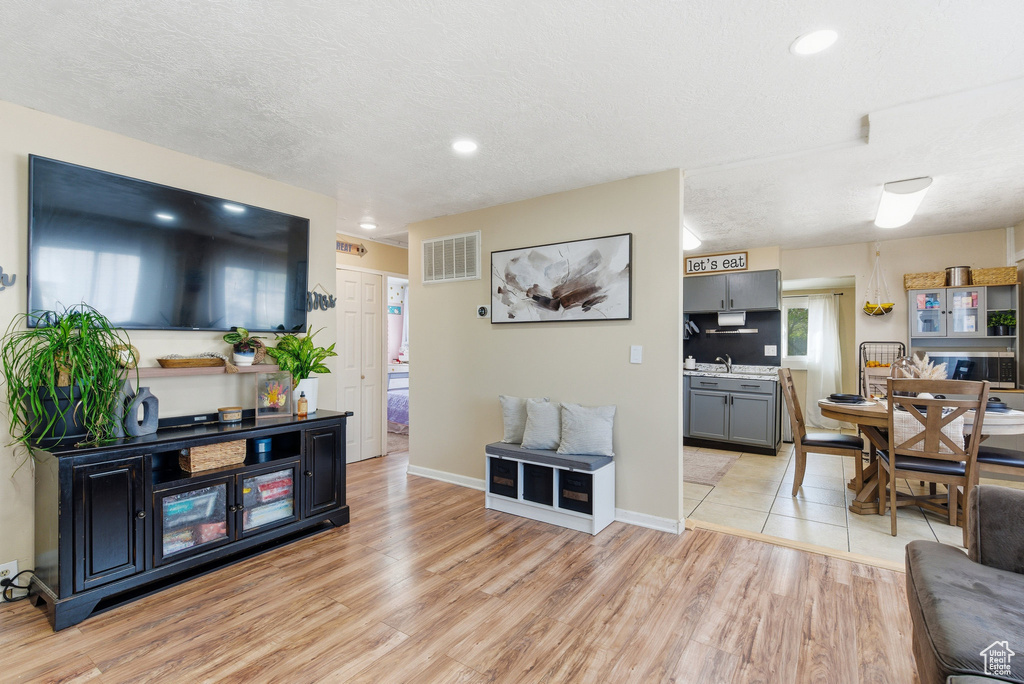 1172 S CONCORD ST Salt Lake City, UT 84104