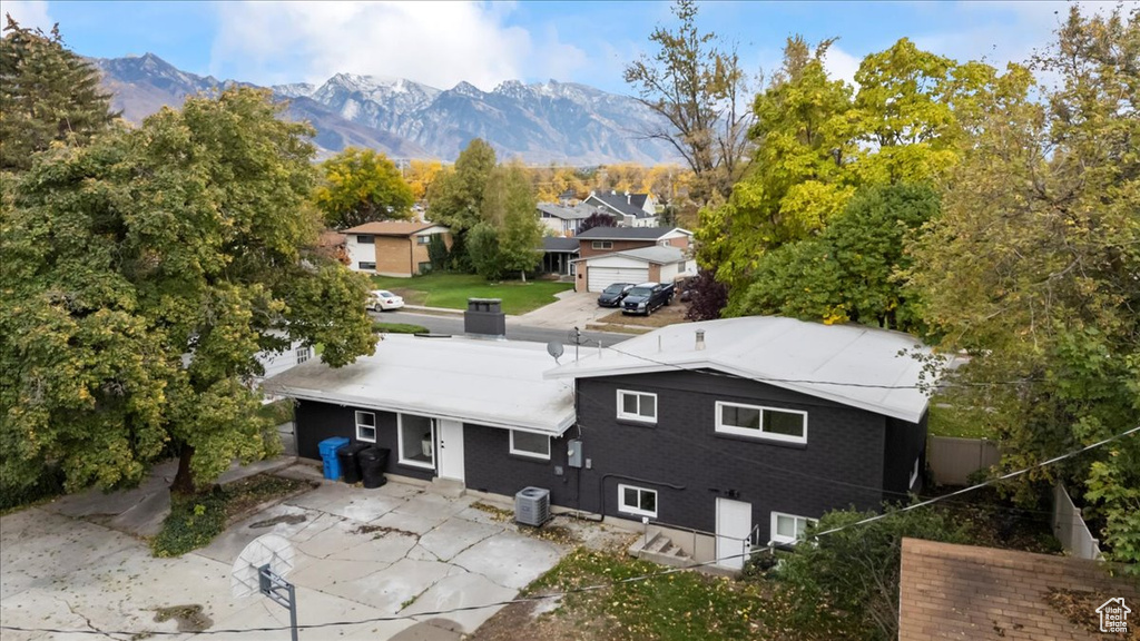 Photo 49 for MLS #2118036 at 1269 E Woodstock Ave