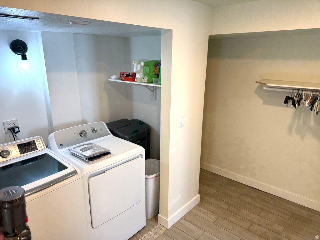 2830 S ENSIGN PARK DR Magna, UT 84044