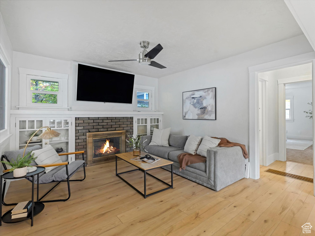Photo 4 for MLS #2118051 at 329 E 400 South