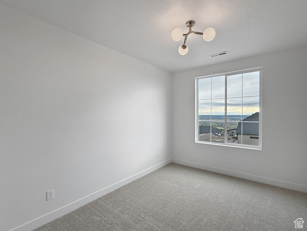 602 E MOUNTAIN RD #180 North Ogden, UT 84414