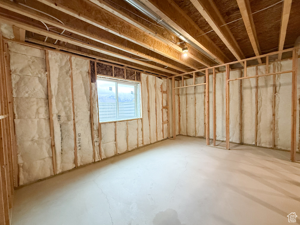 602 E MOUNTAIN RD #180 North Ogden, UT 84414