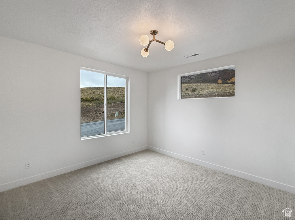 602 E MOUNTAIN RD #180 North Ogden, UT 84414