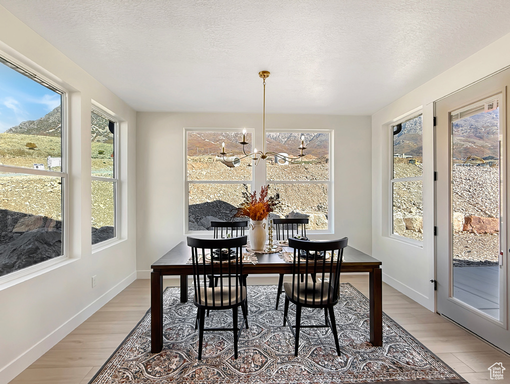 Photo 9 for MLS #2118059 at 602 E Mountain Rd #180