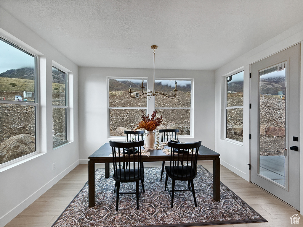 602 E MOUNTAIN RD #180 North Ogden, UT 84414