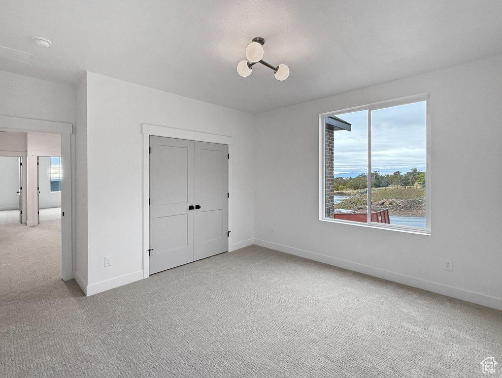 602 E MOUNTAIN RD #180 North Ogden, UT 84414