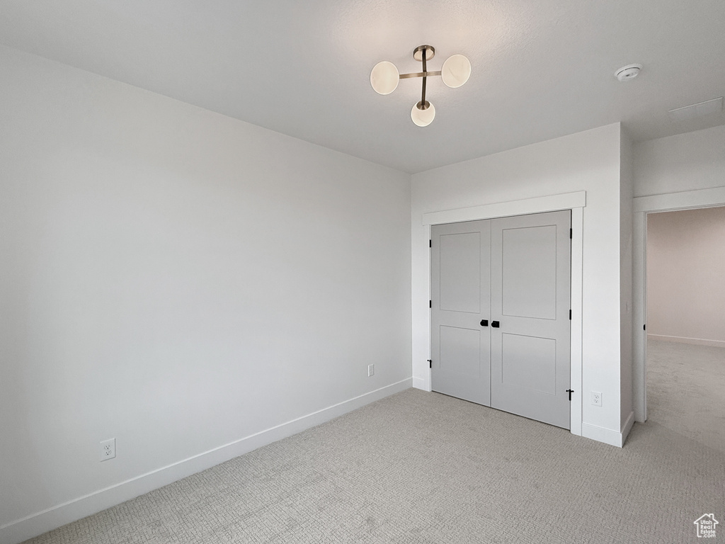 602 E MOUNTAIN RD #180 North Ogden, UT 84414